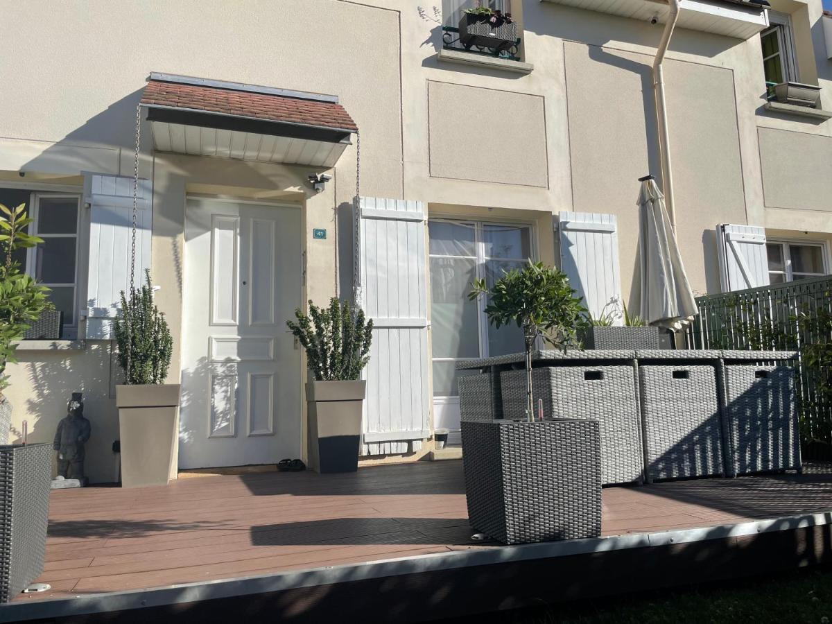 Chambres D'Hotes A Themes A 2,4Km Du Parc Magny-le-Hongre Ngoại thất bức ảnh